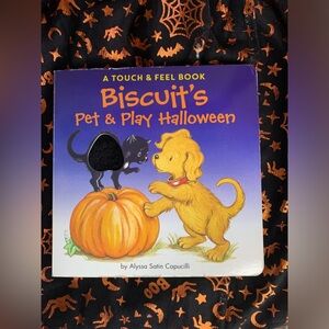 Biscuit's Pet & Play Halloween-Touch & Feel Board Book